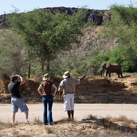 Wilderness Safaris Damaraland Camp Villa Twyfelfontein Exteriör bild