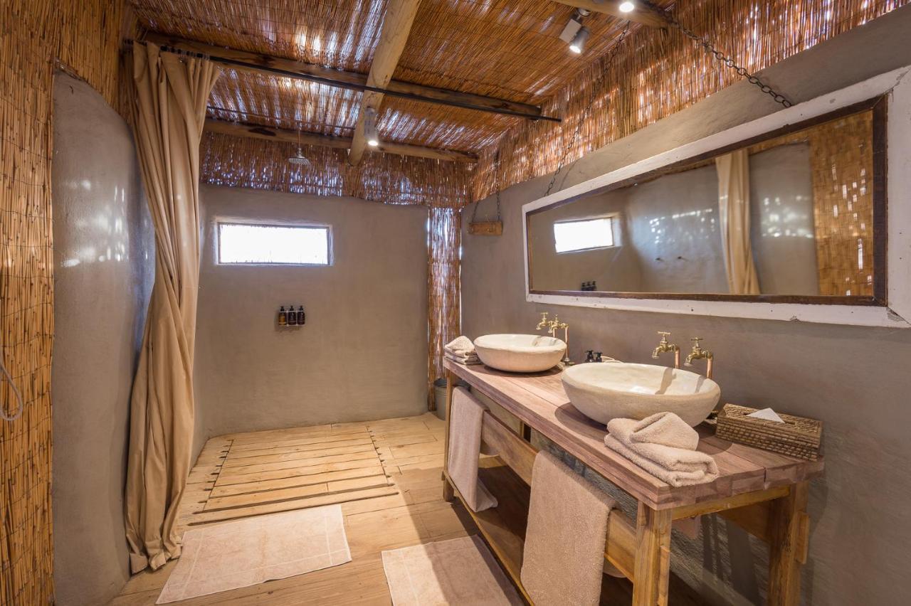 Wilderness Safaris Damaraland Camp Villa Twyfelfontein Exteriör bild