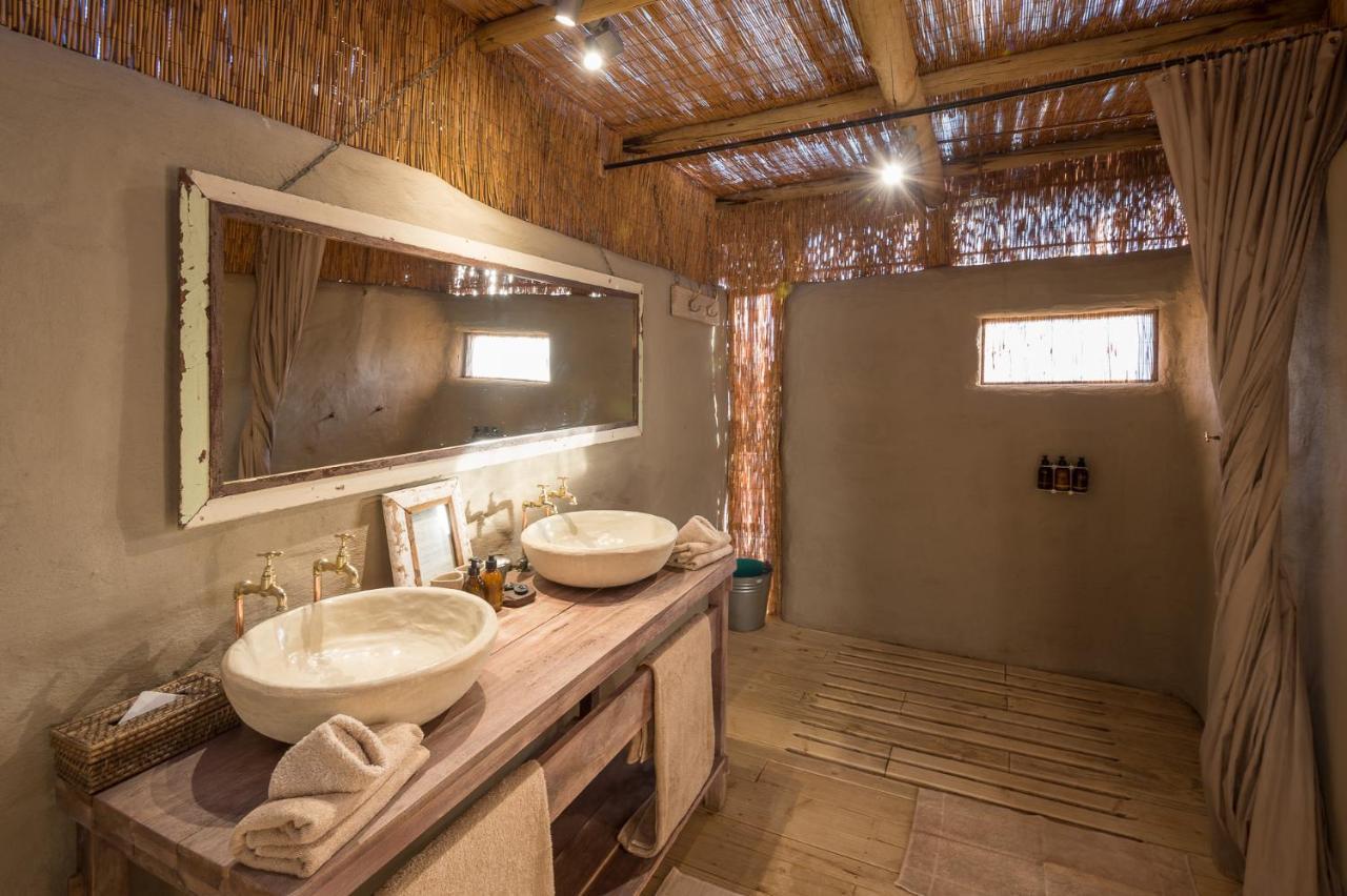 Wilderness Safaris Damaraland Camp Villa Twyfelfontein Exteriör bild