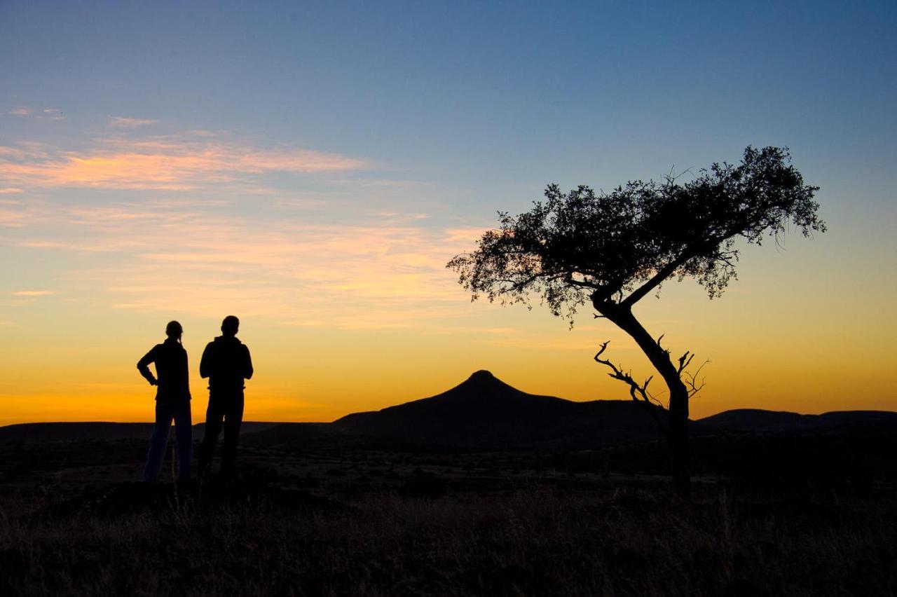 Wilderness Safaris Damaraland Camp Villa Twyfelfontein Exteriör bild
